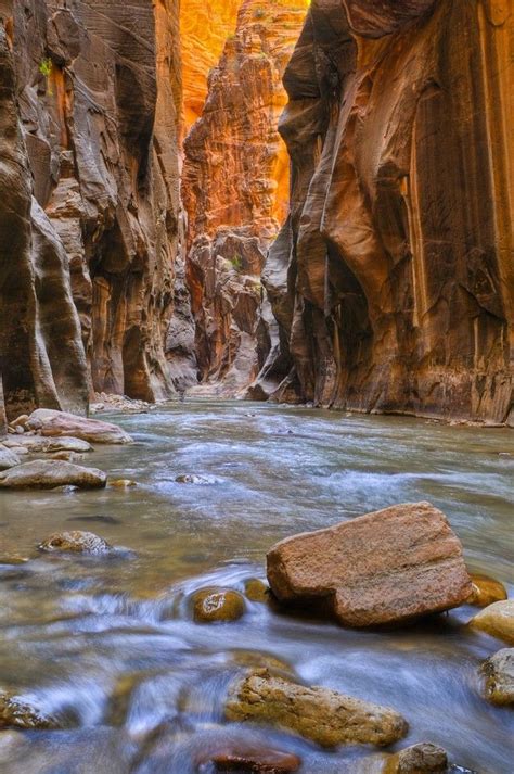 Agua Grande Slot Canyon