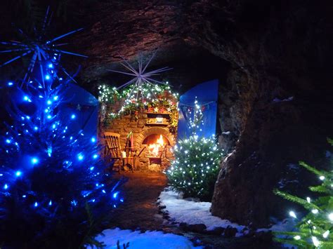 Cave Of Xmas Betsson