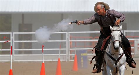 Cowboy Shootout Novibet