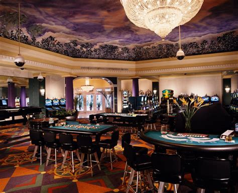 Emerald Casino Chales