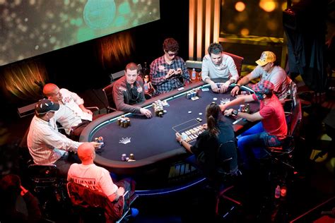 Eureka Abrir Torneio De Poker