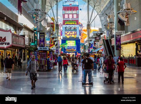 Fremont Street Slotzilla Tirolesa