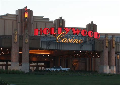 Hollywood Casino Bar Com Terraco