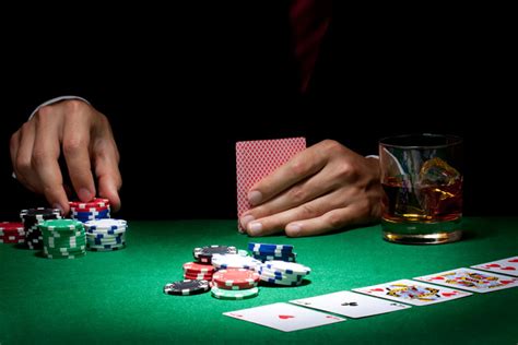 Jogar Poker Online Ao Vivo