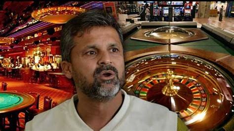 Moin Khan Visita Casino
