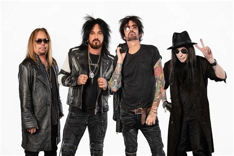 Motley Crue 1xbet