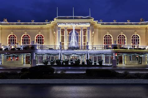 O Cassino De Deauville Ouvert 31 De Decembre