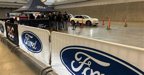 Pittsburgh Auto Show Cassino Estacionamento