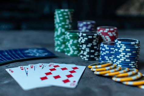Poker Italiano Online Gratis Senza Registrazione