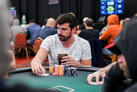 Rodrigo Cabe Poker