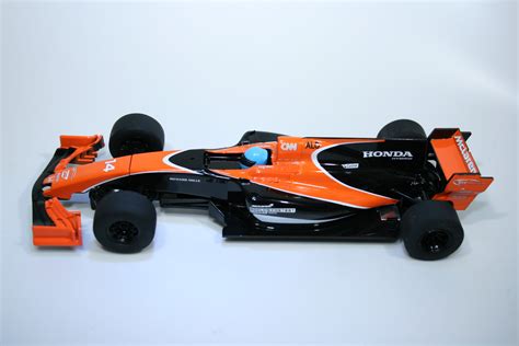 Slot Mclaren F1 Revisao