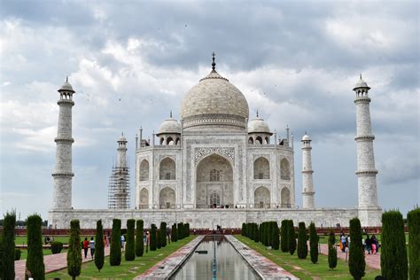 Taj Mahal Review 2024