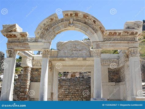 Temple Of Medusa Brabet