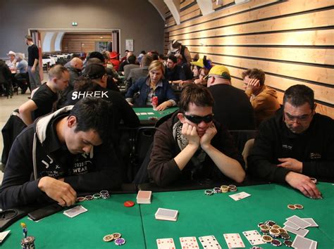 Tournoi De Poker Dans Le 54